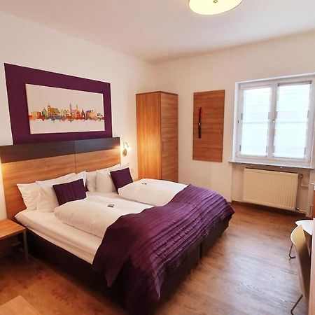 Hotel Hecht Garni Ingolstadt Buitenkant foto